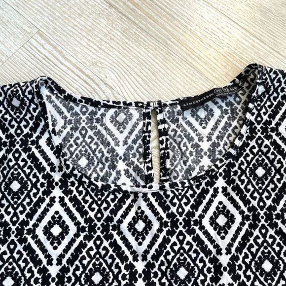 𝅺Atmosphere Ikat Print Cap Sleeve Top | Black/White Size 10‎ - Picture 2 of 9